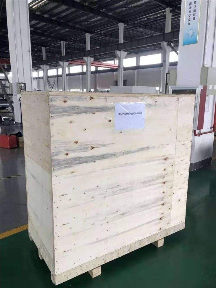 Handheld Laser Welder / Handheld Laser Welding Machine For Metal China Manufacturer
